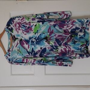NWT WESTBOUND WOMAN PURPLE/BLUE FLORAL BLOUSE SZ 1X.